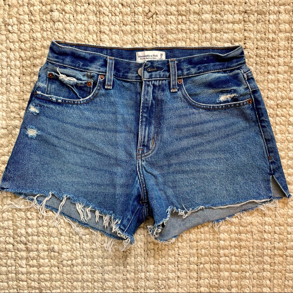 Abercrombie & Fitch Curve Love Cut Off Shorts